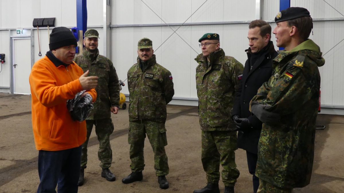 Slovenská opravna německých zbraní pro Ukrajinu nefunguje